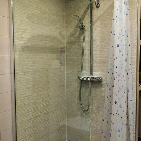 1 Bedroom Tla Tdy